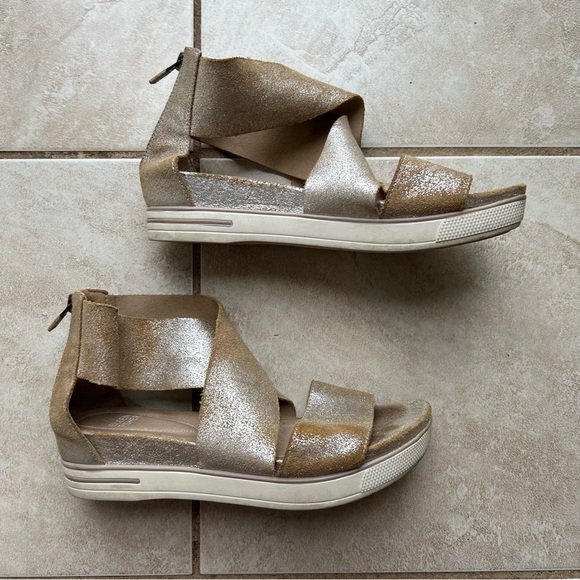 Eileen Fisher Sport Sandals Womens Silver Gold Metallic Open Toe Platform Sz 7 - Picture 6 of 8